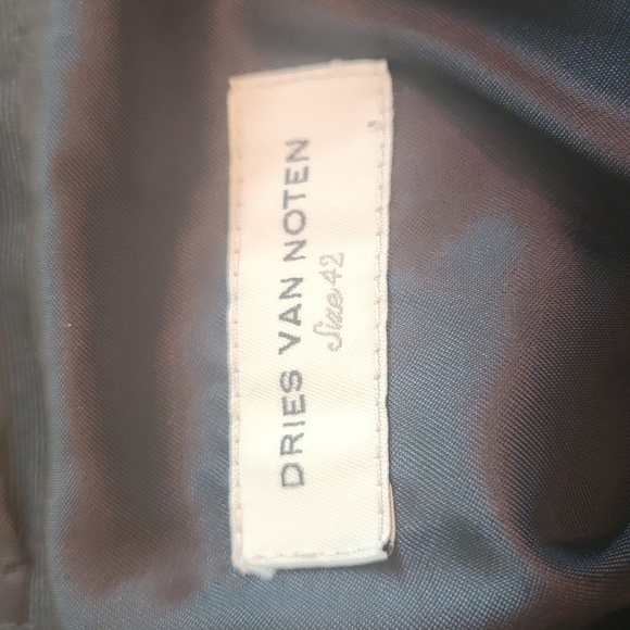 DRIES VAN NOTEN Black Finely Textured Silk Cropped Jacket Sz 42 (8) - Picture 8 of 11